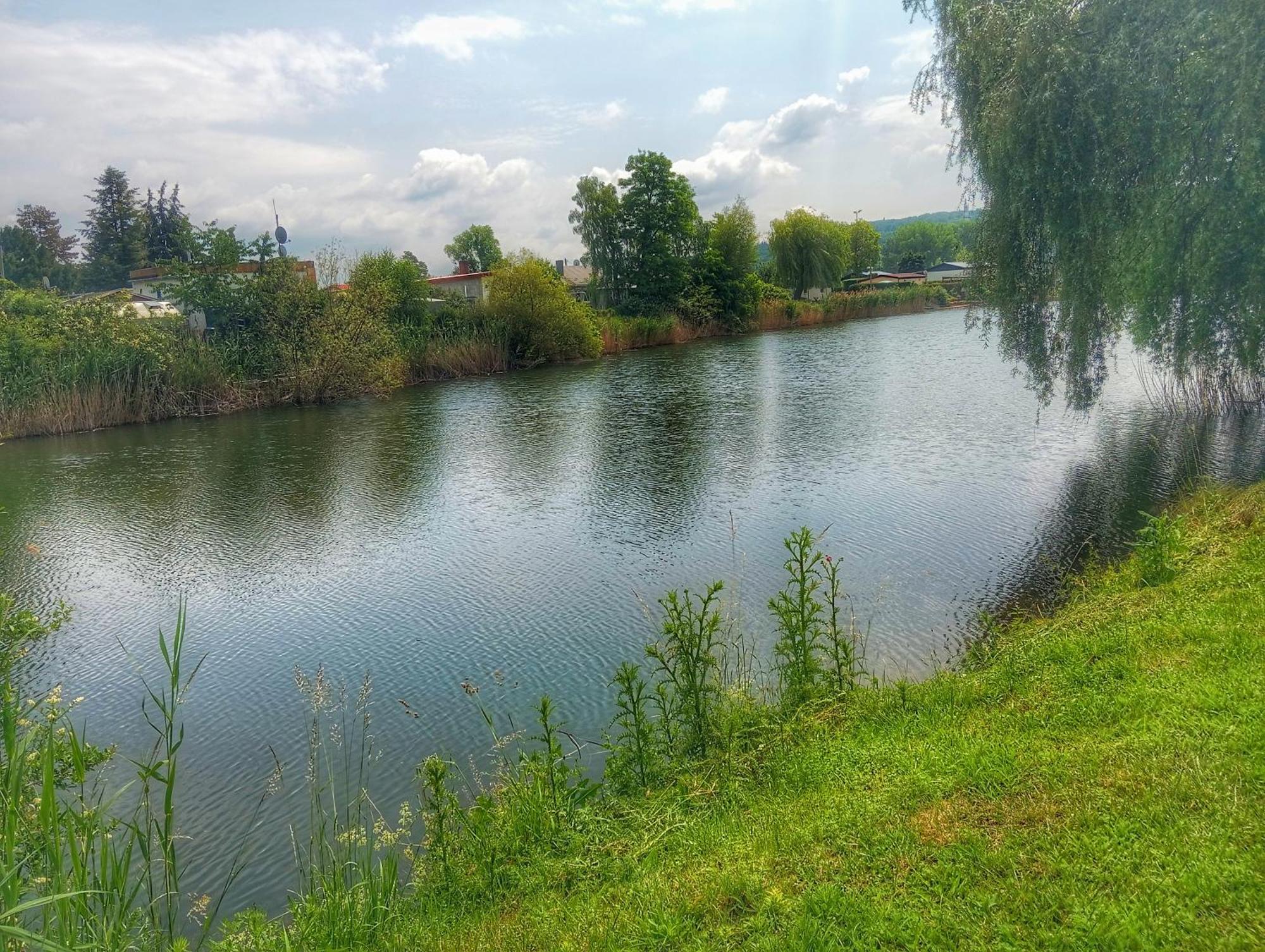An der Schmucke Ferienhaus "Am See" מראה חיצוני תמונה